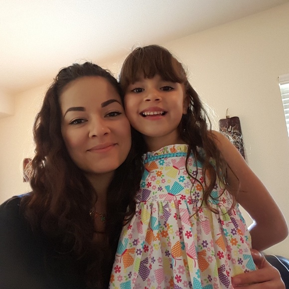 Meet your Posher, Lucila - Picture 2 of 8